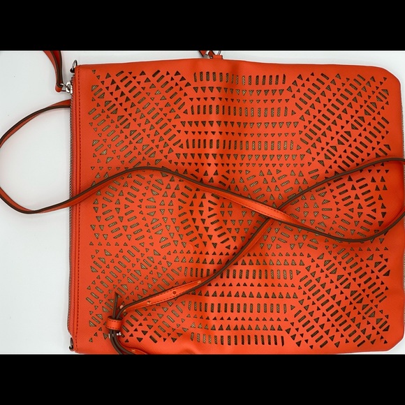 Ladies Stella & Dot crossbody purse - Picture 2 of 6